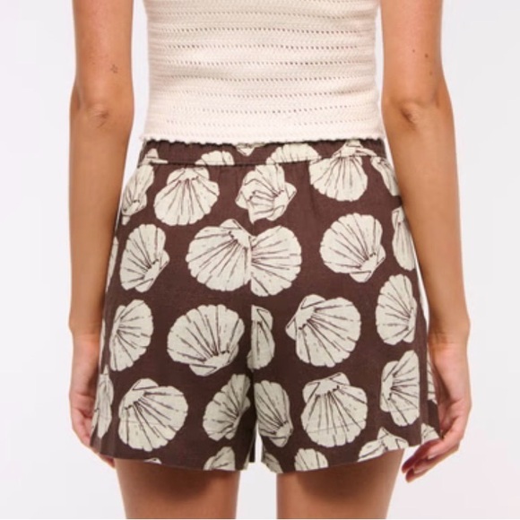 Brown Shell Print Shorts - Picture 3 of 3